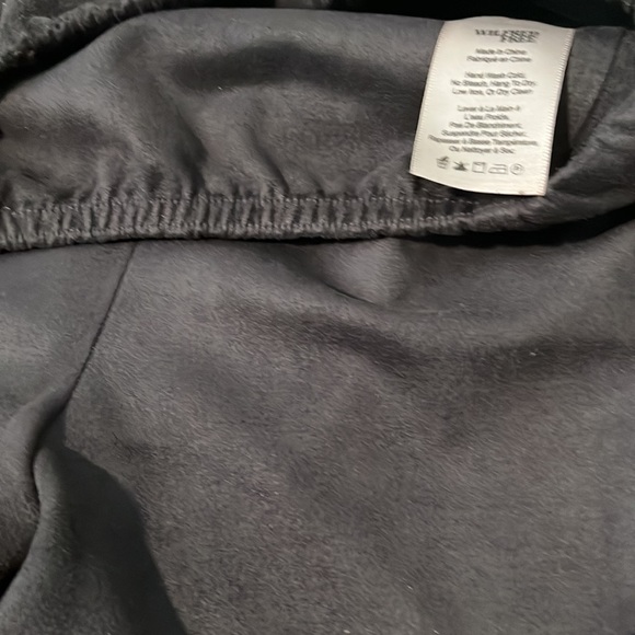 Aritzia Wilfred Free Daria Vegan Suede Leggings - Picture 4 of 4